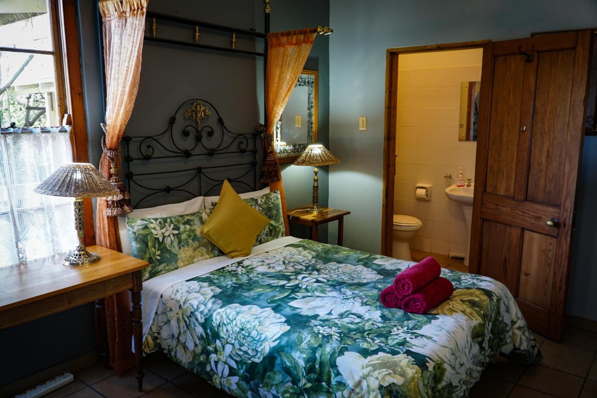 Outentique Accommodation Oudtshoorn Kültér fotó
